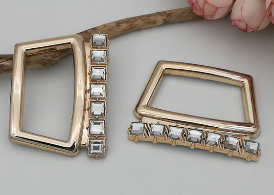 중국 55*60MM 모조 다이아몬드로 주문을 받아서 만들어지는 다른 크기 앙티크 신발 버클 협력 업체